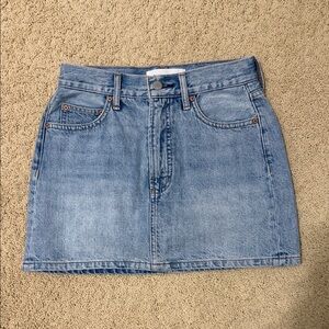 Aritzia denim skirt